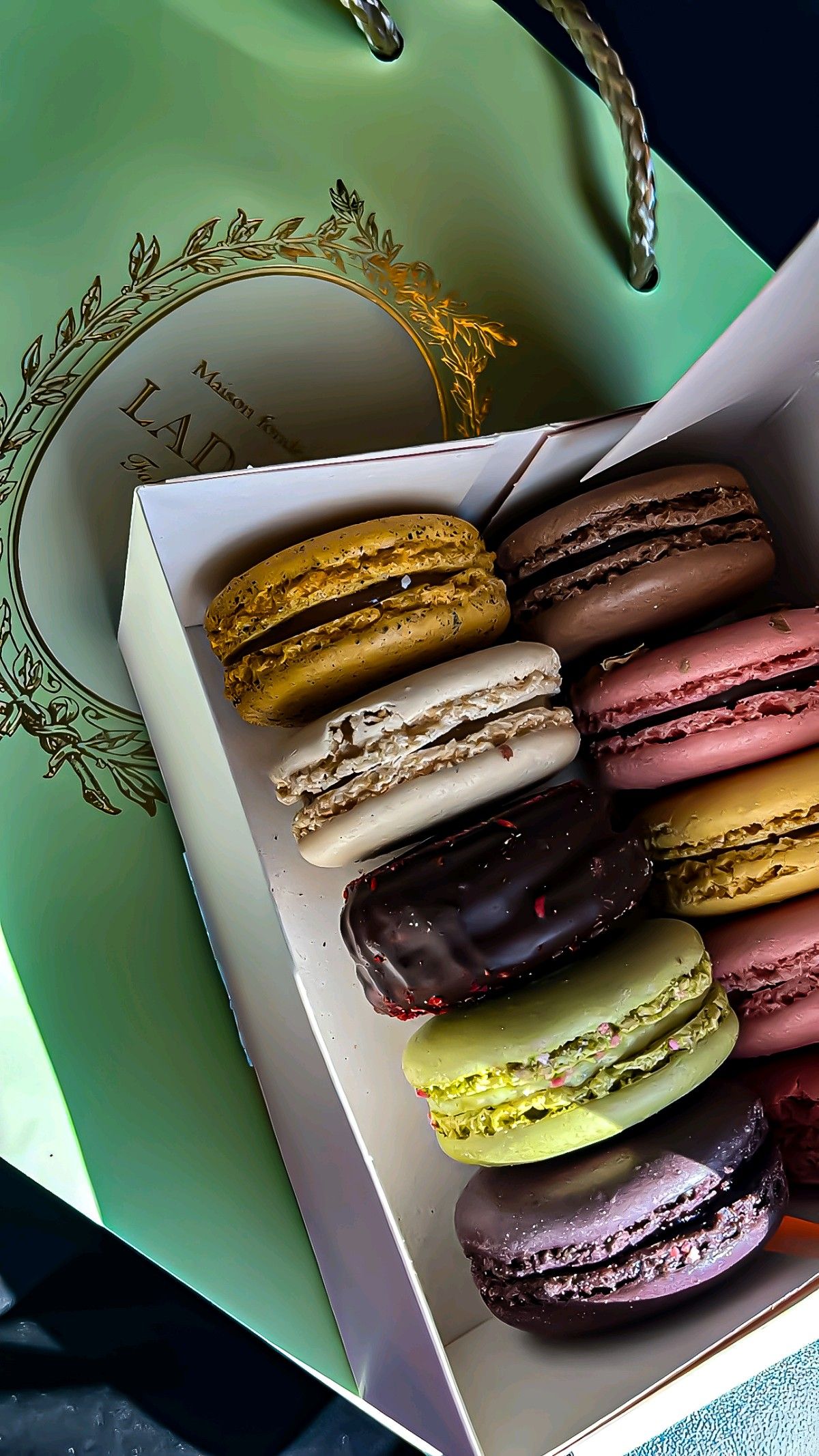 Ladurée Macaron Box